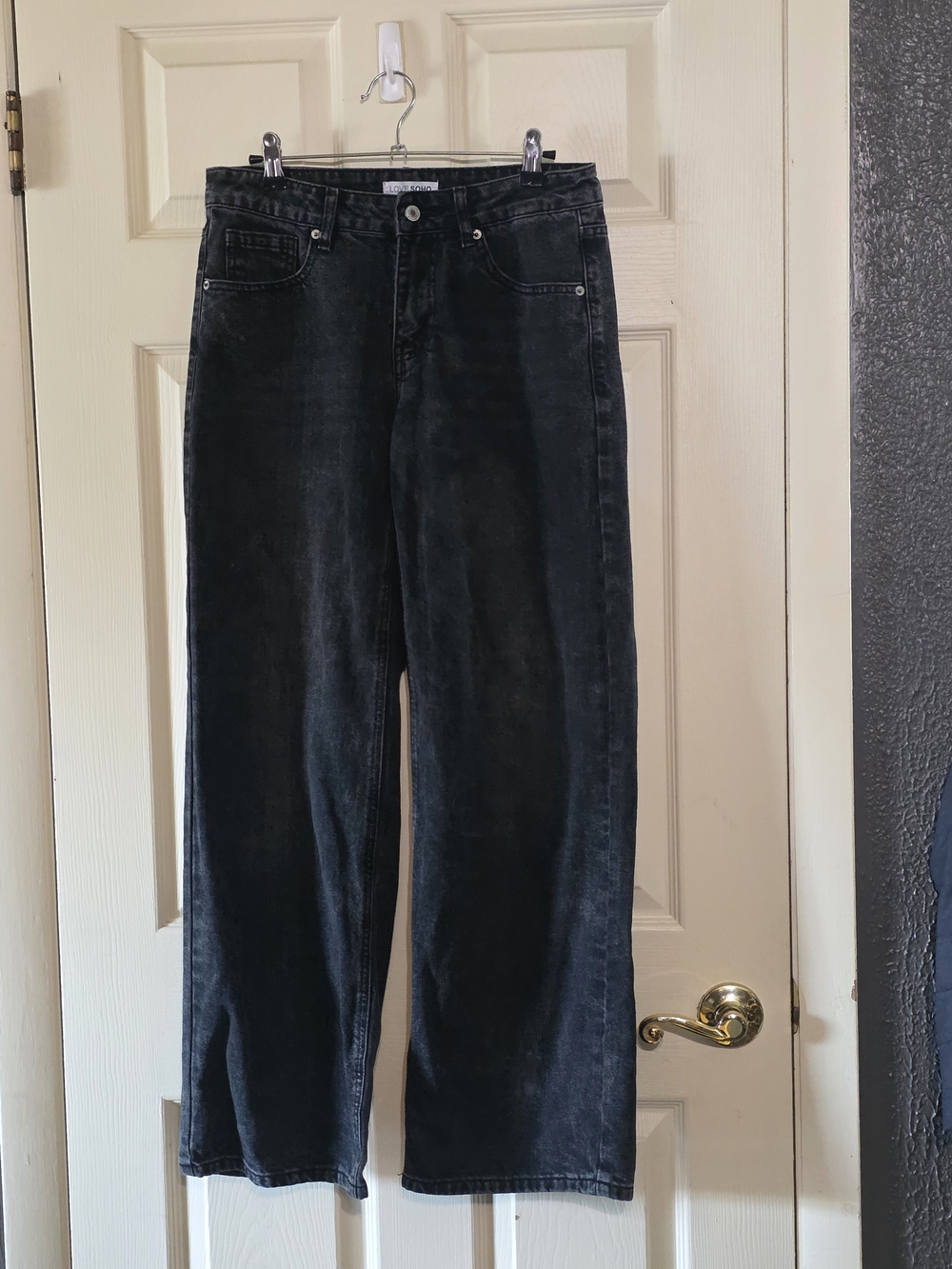 Straight-Leg High-Rise Women’s Jeans - Black